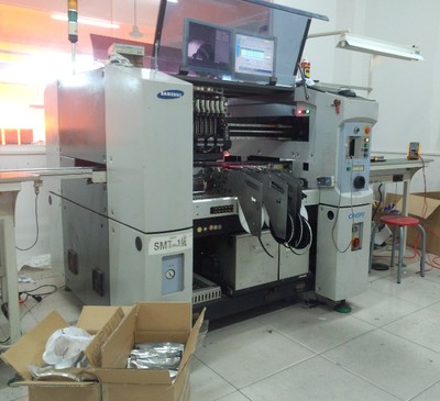 深圳市力峰電子設備__主營專業(yè)三星貼片機買賣,1.2米貼裝功能改裝(改裝后可貼1.